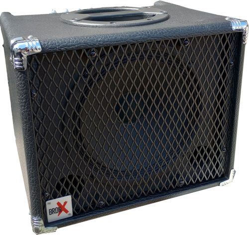 BronX CB10 basszuserősítő 25W
